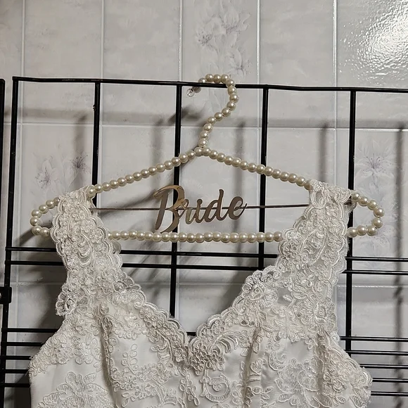 Bride Hanger - Picture 3 of 3